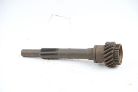 This gear has 18 teeth and is compatible with KBD25 and KBD26 models manufactured from 1979 to 1984. It plays a crucial role in the transmission system.